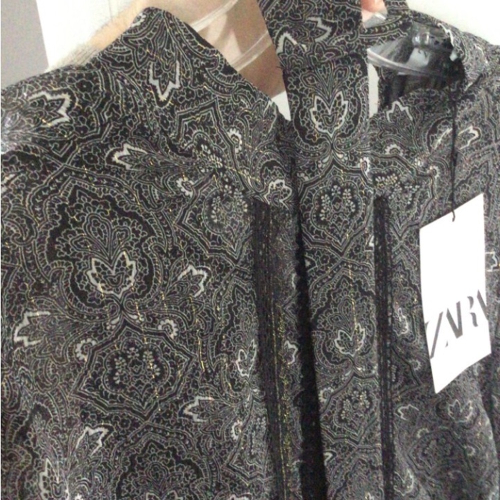 Dress - Picture 3 of 4